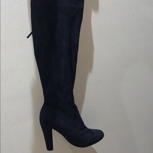 Knee high heels suede black
